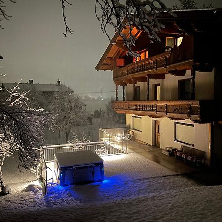 Apart Moidl Mit Privatem Pool Hart im Zillertal Buitenkant foto
