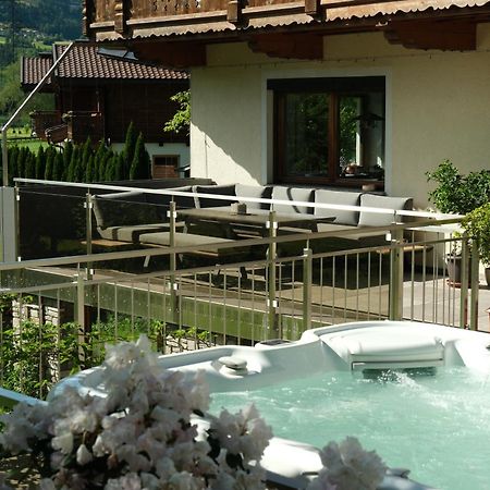 Apart Moidl Mit Privatem Pool Hart im Zillertal Buitenkant foto